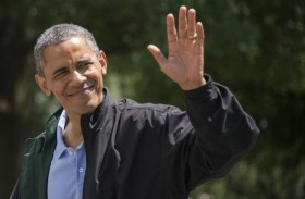 Obama_Wave_White_House_AFP